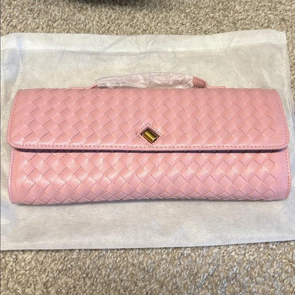 Pink intrecciato bag W/ detachable crossbody strap and plain dust bag included - Picture 4 of 14